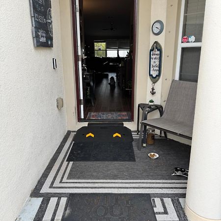 Ruskin Fl Private 2 Bdrm 1 Bath Suite Common Areas Shared With Host And Cat Εξωτερικό φωτογραφία