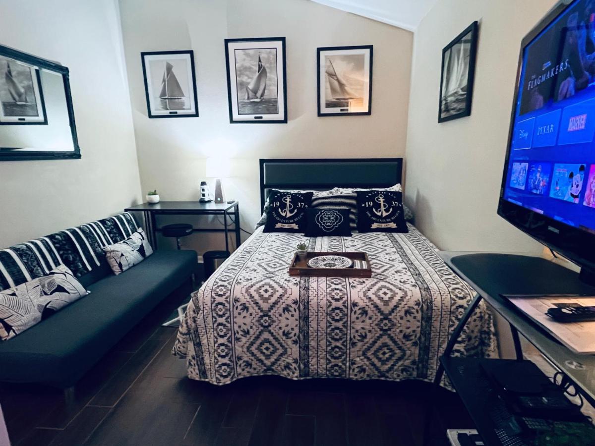 Ruskin Fl Private 2 Bdrm 1 Bath Suite Common Areas Shared With Host And Cat Εξωτερικό φωτογραφία