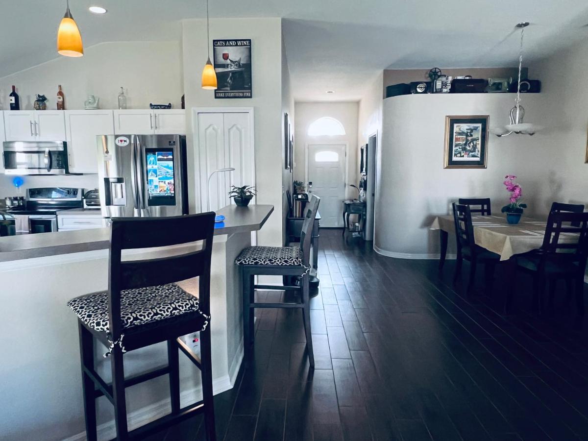 Ruskin Fl Private 2 Bdrm 1 Bath Suite Common Areas Shared With Host And Cat Εξωτερικό φωτογραφία